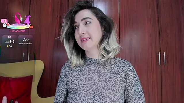 carly_grasso's cam snapshot