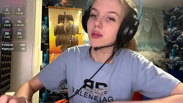 Elira_Breeze's cam snapshot