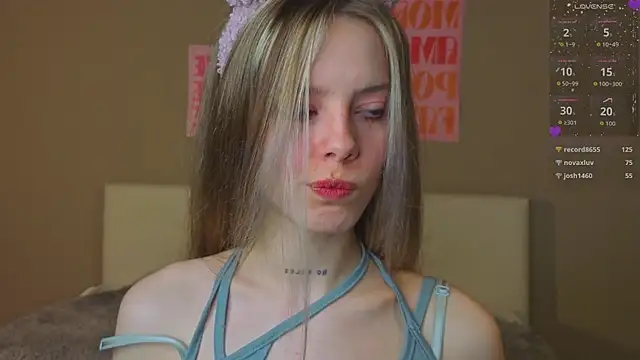 TiffinyMergist live sex cam