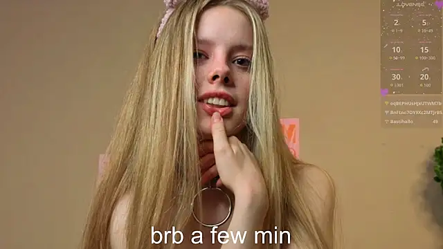 TiffinyMergist live sex cam