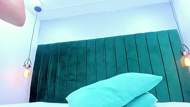 Ema-Messy's cam snapshot