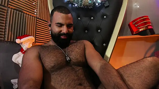 BeardAndrew live sex cam