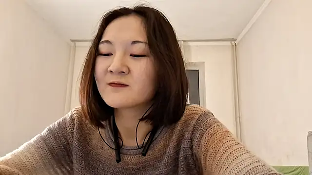 Lyndasilk's cam snapshot