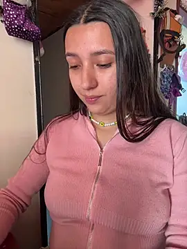 Alix_Rousses21's cam snapshot