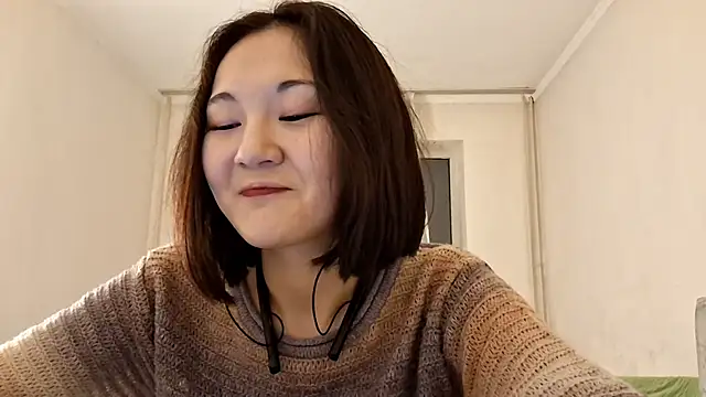 Lyndasilk's cam snapshot