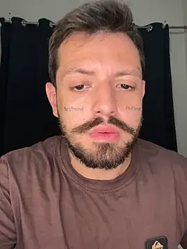 LaranjinhaLuccasKonig's cam snapshot