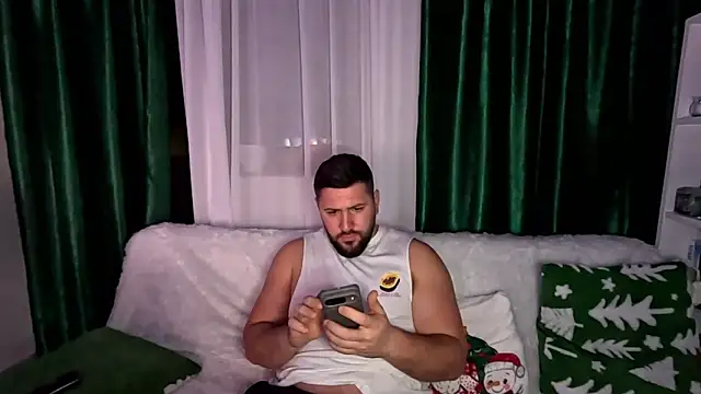 Gold_Alpha_Boy's cam snapshot