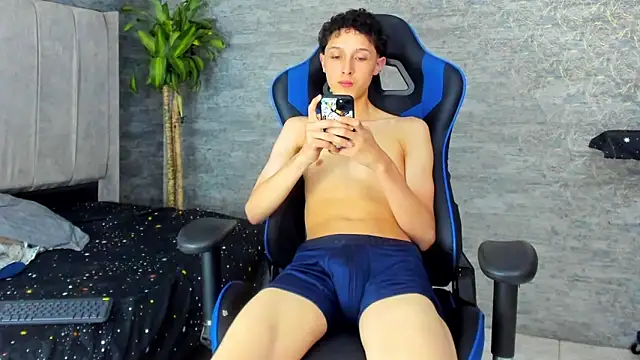 ArthurCox's cam snapshot