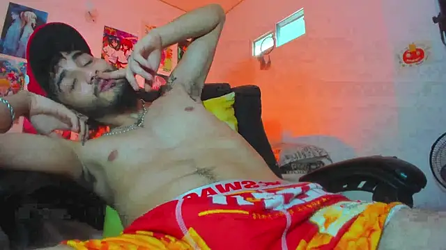 LovexJuxn_'s cam snapshot