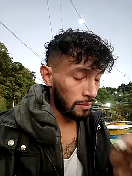 Kingbigcock23cm's cam snapshot