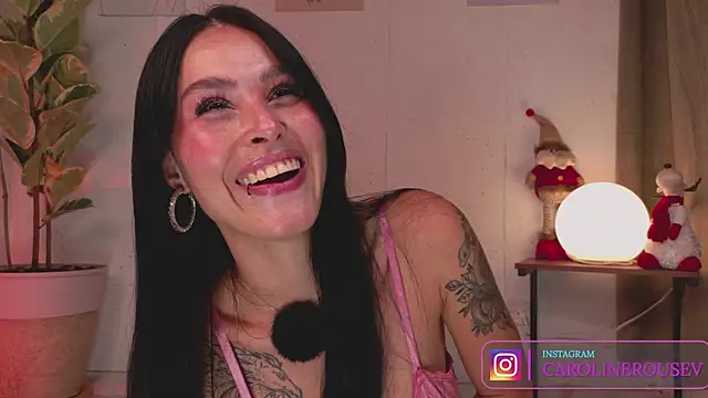 carolinerousev's cam snapshot