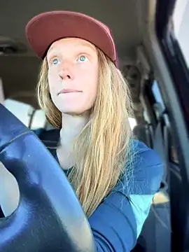 GoldenFlameGoddess's cam snapshot