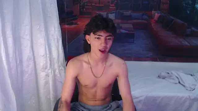 RomeoMillerr's cam snapshot