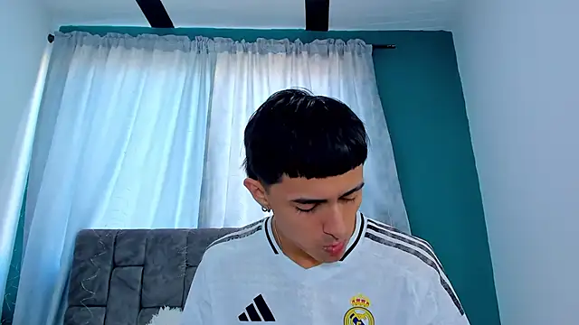 Anthony_carter's cam snapshot