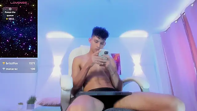 KamiSuarez's cam snapshot