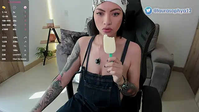 laurasophya's cam snapshot