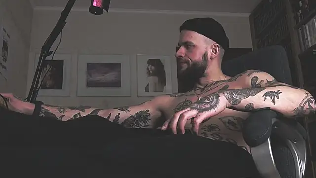 FindomJason live sex cam