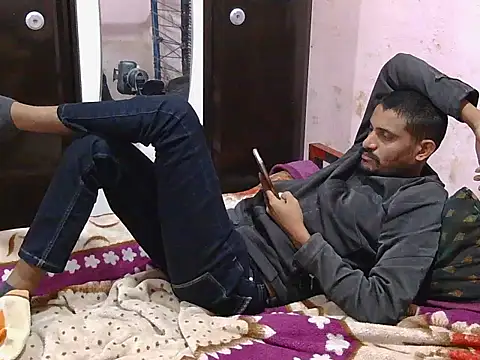 HotXKrish's cam snapshot