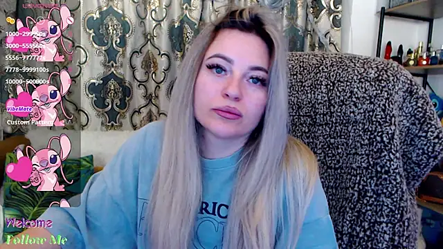 Rania_Stitch's cam snapshot