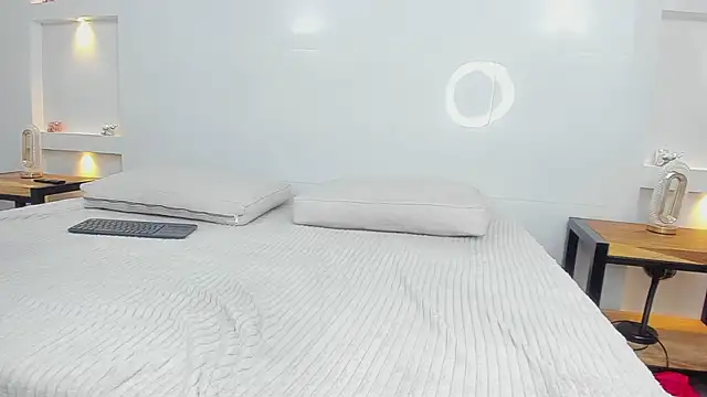 sally_rosses's cam snapshot