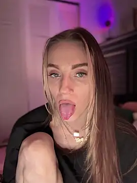 DallasAria's cam snapshot