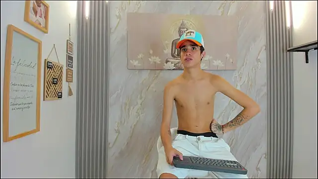 HEART_OF_MILAMBER live sex cam