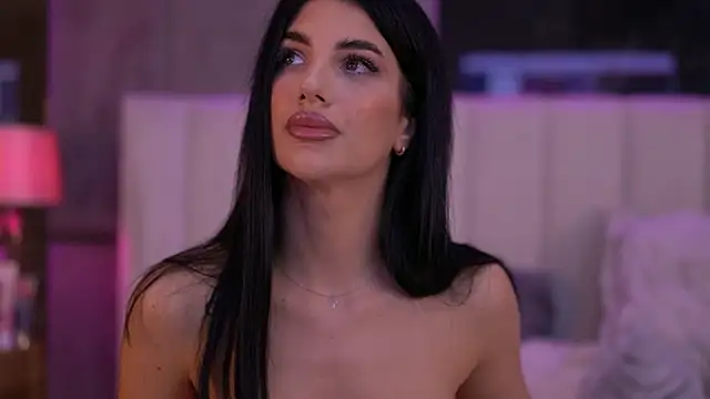 RaisaKali live sex cam