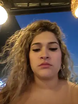 Sara_smiiith211 live sex cam