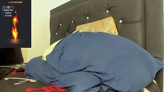 santi_brown live sex cam