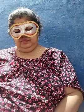 tamilthanushri's cam snapshot