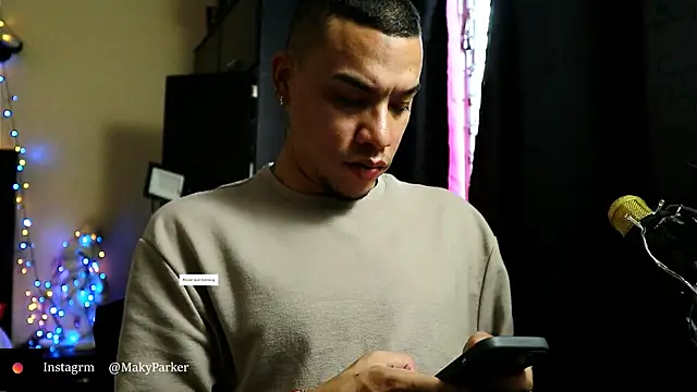 AlphaMasterXxx live sex cam