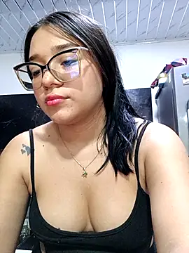 -VICKKY live sex cam