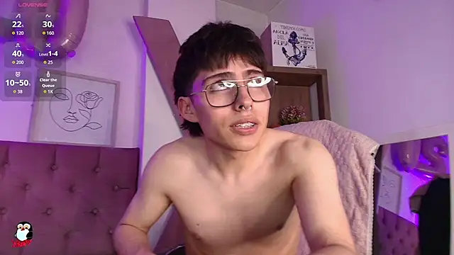 PepperTwink live sex cam