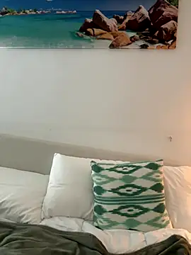 EmmaRosalie's cam snapshot