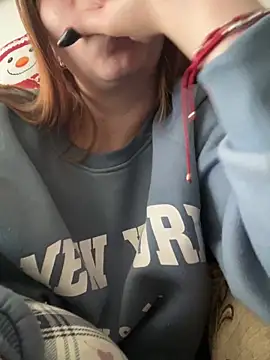 Cloew_Marz live sex cam