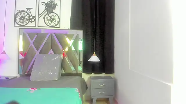 SalomeWilson's cam snapshot