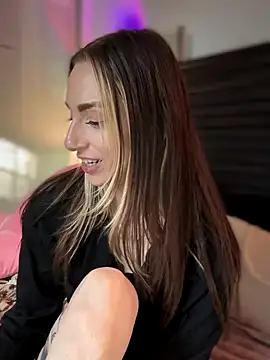 DallasAria's cam snapshot