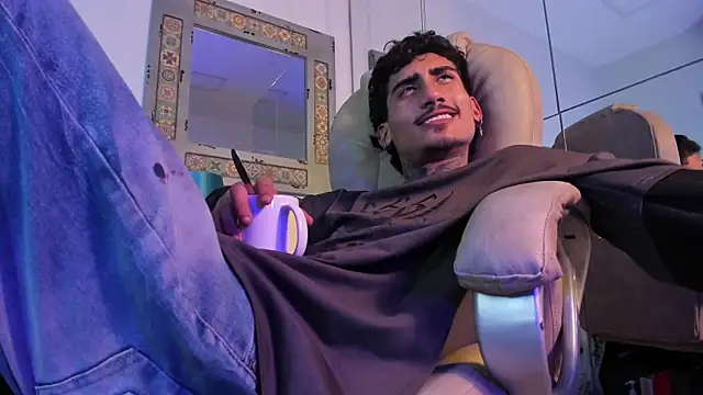 Mr_Strike's cam snapshot