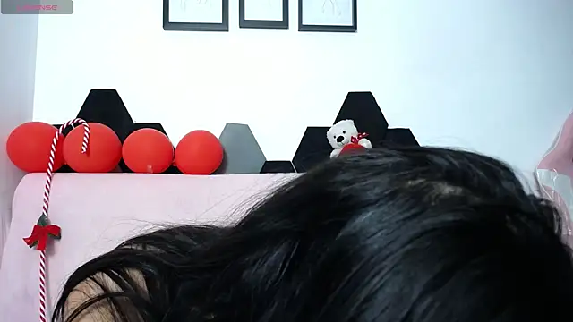 Lili_mdls's cam snapshot