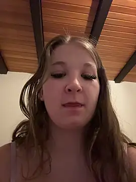 LittleChaosQueen's cam snapshot