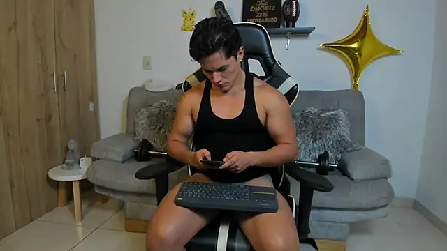 julian_wallace's cam snapshot