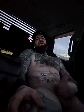 Beardedtattood's cam snapshot