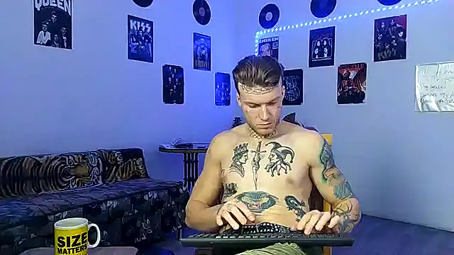 Huntall77's cam snapshot