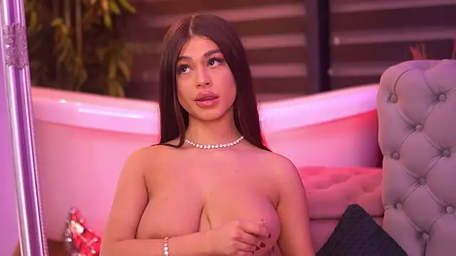 BellaNoirre's cam snapshot