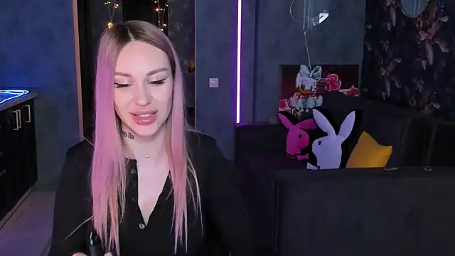 Blckmirrorr's cam snapshot