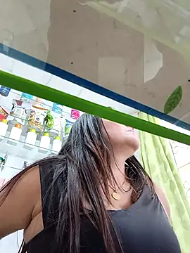 roxanasexy2025's cam snapshot