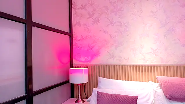 AdelineJhones's cam snapshot