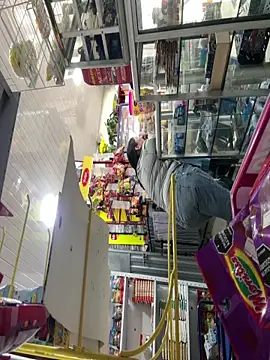 IAM_VALERI's cam snapshot