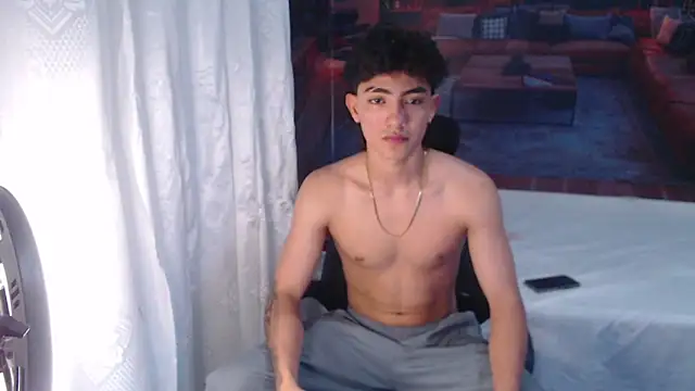 RomeoMillerr's cam snapshot