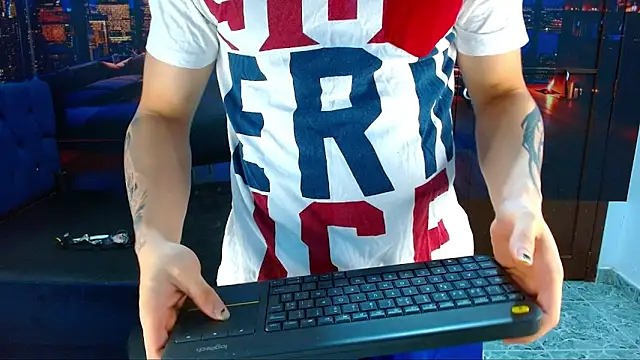 RayanLynxx's cam snapshot